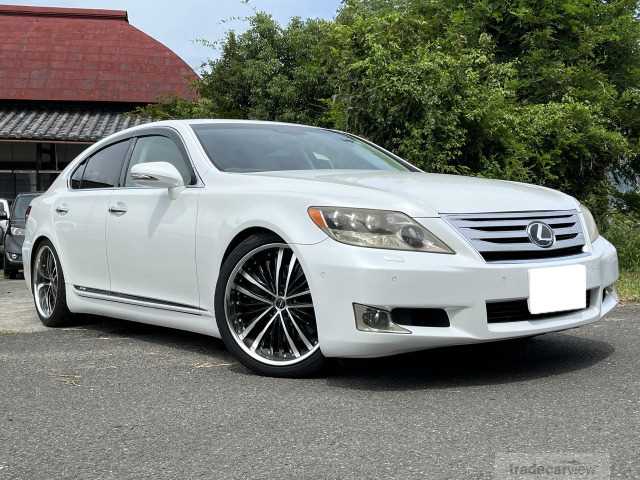 2010 Lexus LS