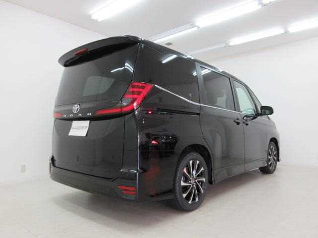 Toyota Noah 2023 — фото 6 купить в Москве