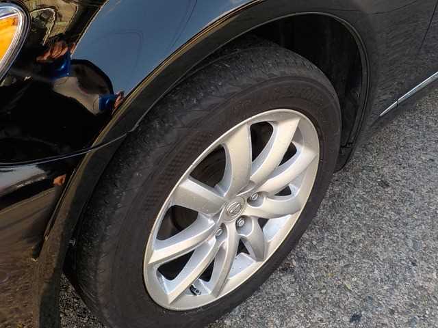 Lexus LS thumbnail 11