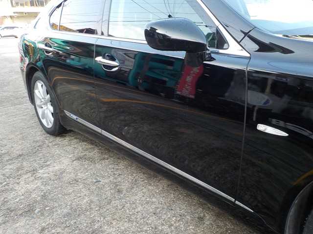 Lexus LS thumbnail 14