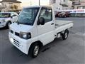 2009 Nissan Clipper Truck