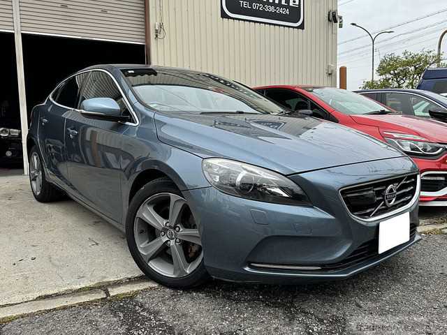 2013 Volvo V40