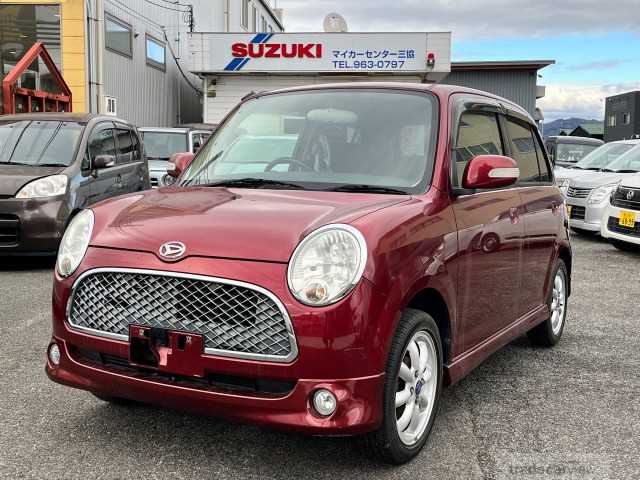 2005 Daihatsu Miragino