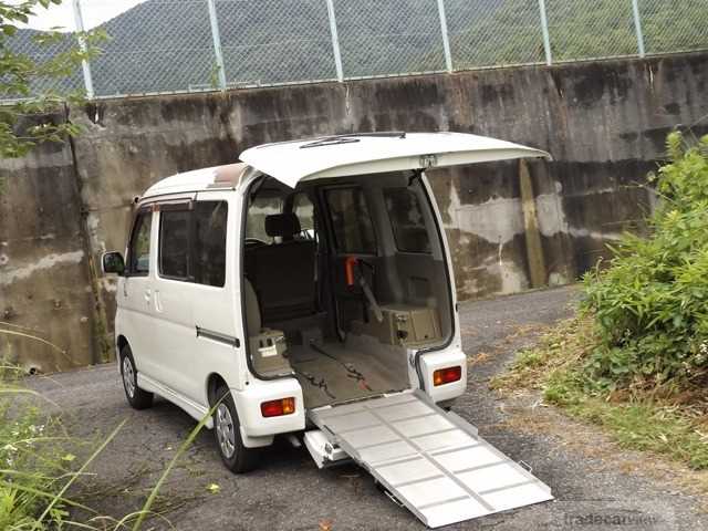 2011 Daihatsu Atrai Wagon