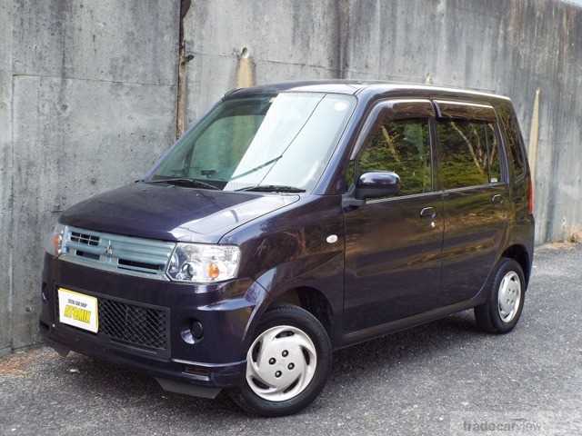 2010 Mitsubishi Toppo