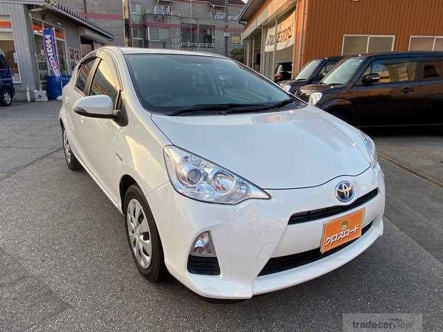 2012 Toyota AQUA