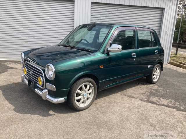 2001 Daihatsu Miragino