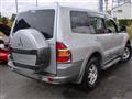 2000 Mitsubishi Pajero