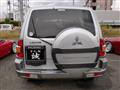 2000 Mitsubishi Pajero
