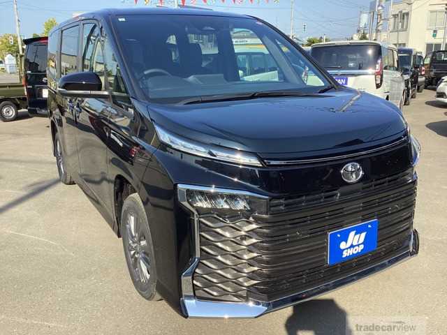 2024 Toyota Voxy