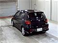 2004 Toyota Vitz