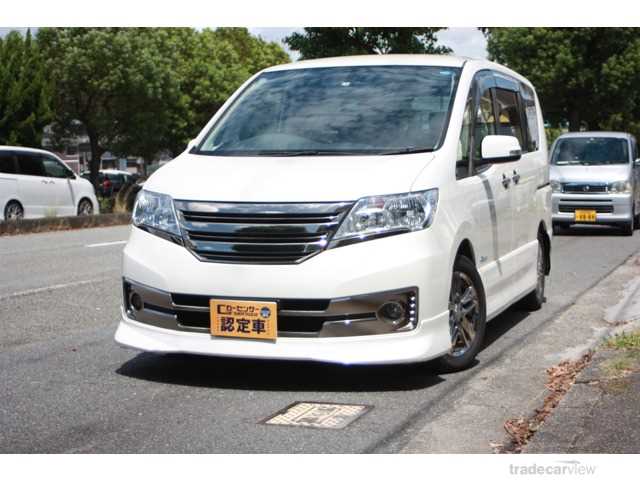 2013 Nissan Serena