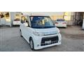 2011 Daihatsu Tanto