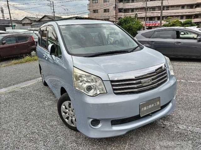 2011 Toyota Noah