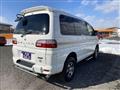 2004 Mitsubishi Delica Spacegear
