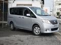 2013 Nissan Serena