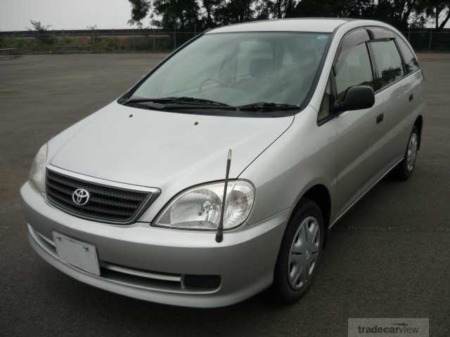 2001 Toyota Nadia