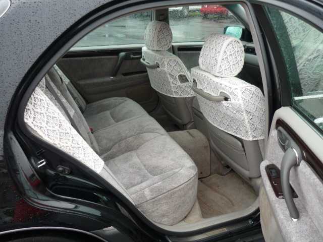 Toyota Crown Majesta 2000 photo 4