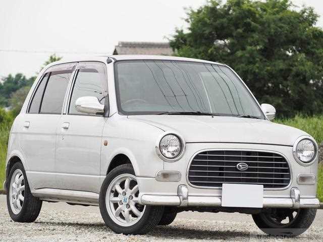 2000 Daihatsu Miragino