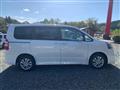 2011 Toyota Noah
