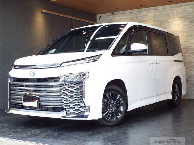 2023 Toyota Voxy