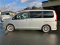 2008 Nissan Serena