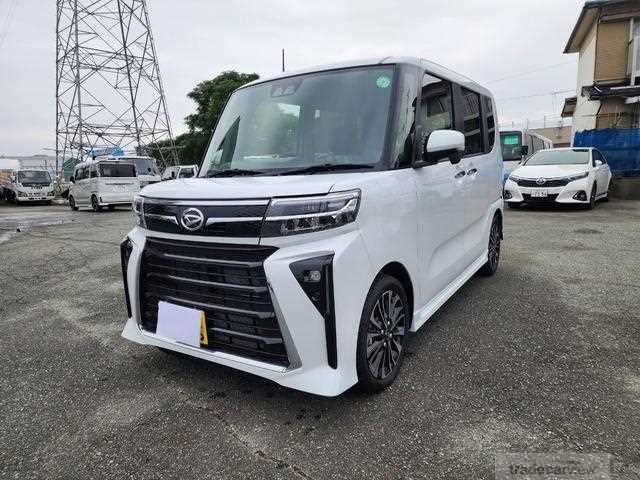 2024 Daihatsu Tanto Custom