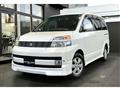 2002 Toyota Voxy
