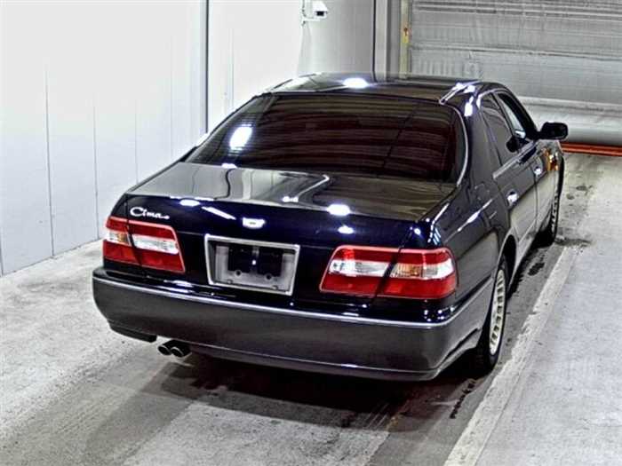 Nissan Cima 1997 photo 2