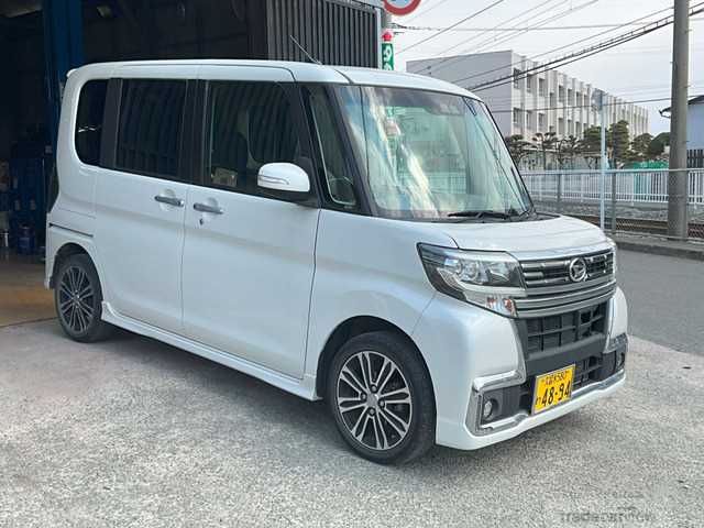 2017 Daihatsu Tanto Custom