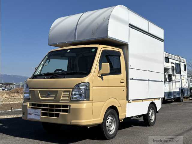 2020 Nissan Clipper Truck