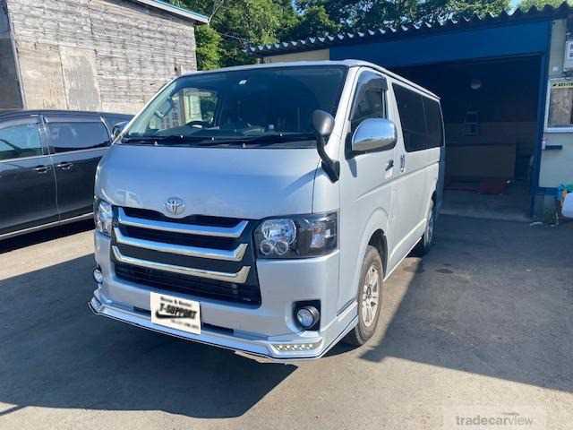 2011 Toyota Regiusace Van