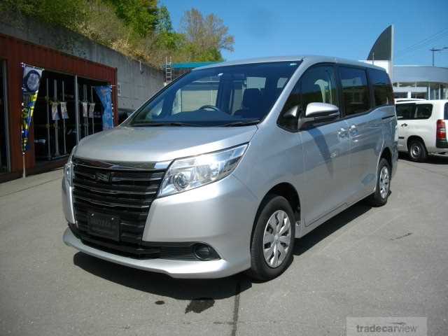 2014 Toyota Noah