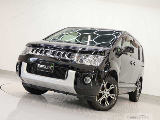 2017 Mitsubishi Delica D5