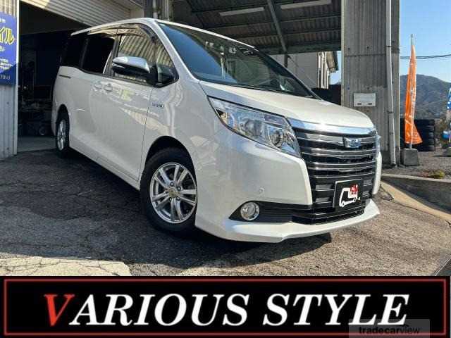 2014 Toyota Noah