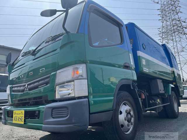2015 Mitsubishi Canter