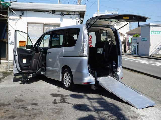 2015 Nissan Serena