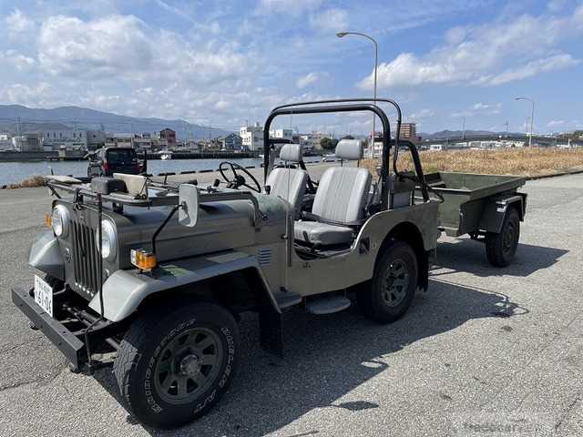 1982 Mitsubishi Jeep