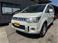2012 Mitsubishi Delica D5