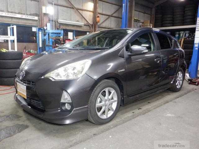 2013 Toyota AQUA