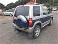 2001 Mitsubishi Pajero Mini