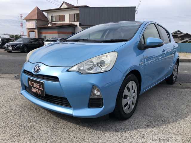 2012 Toyota AQUA