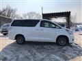2012 Toyota Vellfire