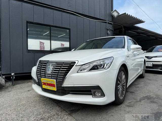 2013 Toyota Crown