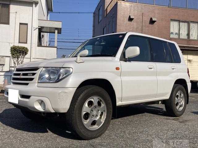 2001 Mitsubishi Pajero iO
