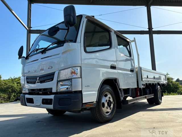 2016 Mitsubishi Canter