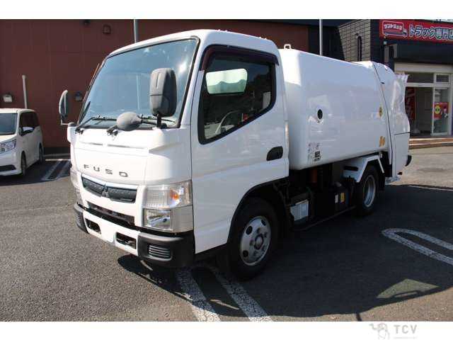2017 Mitsubishi Canter