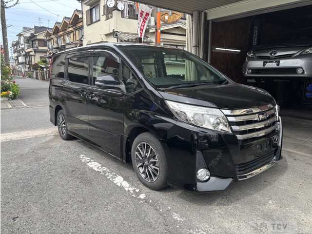 2014 Toyota Noah