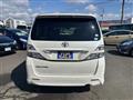 2010 Toyota Vellfire