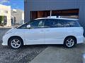 2015 Toyota Estima Hybrid